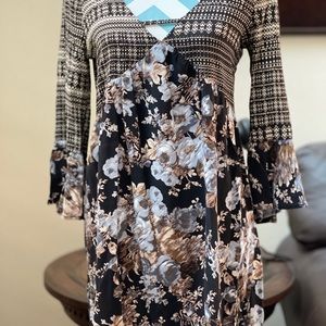 👗 SALE “Socialite” Black Floral Dress